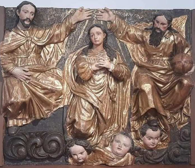 “Asunción de la Virgen”. Altorrelieve de madera policromada por Martín Alonso de Mesa y Juan García Salguero para el retablo de la Iglesia de la Purísima Concepción (1617-1627). Museo del Palacio Arzobispal de Lima.
