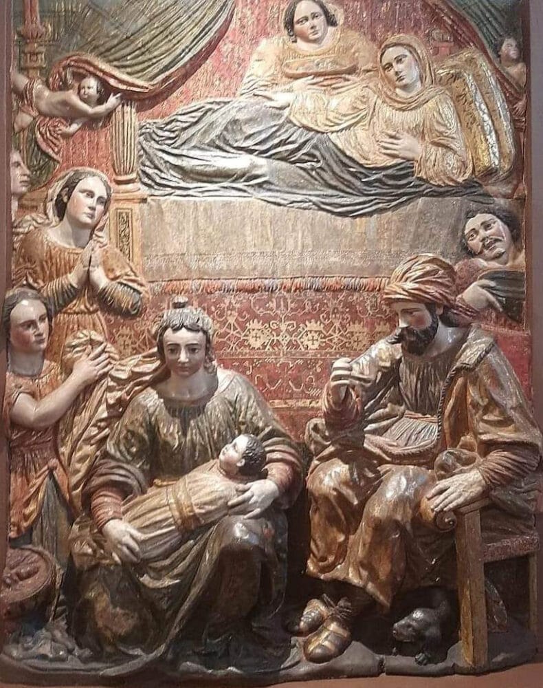 “Natividad de la Virgen”. Altorrelieve de madera policromada por Martín Alonso de Mesa y Juan García Salguero para el retablo de la Iglesia de la Purísima Concepción (1617-1627). Museo del Palacio Arzobispal de Lima.